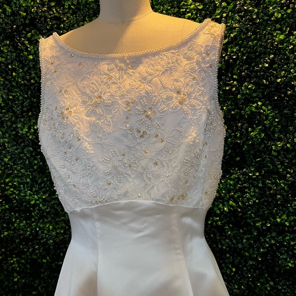 Wedding gown / evening gown NWOT - Picture 3 of 9